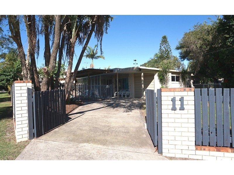 11 Montgomery Crescent, Golden Beach QLD 4551