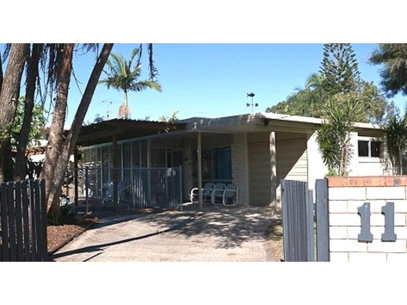 11 Montgomery Crescent, Golden Beach QLD 4551