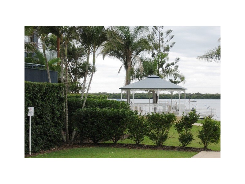 11 Montgomery Crescent, Golden Beach QLD 4551