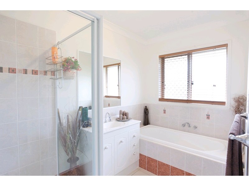 7 Riberry Place, Meridan Plains QLD 4551