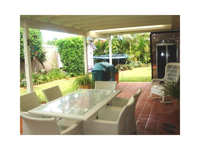 657 Nicklin Way, Wurtulla QLD 4575