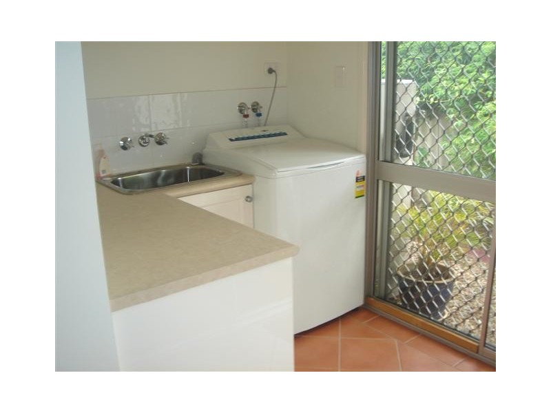 657 Nicklin Way, Wurtulla QLD 4575