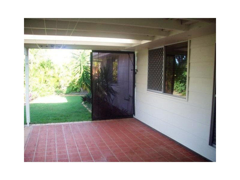 657 Nicklin Way, Wurtulla QLD 4575