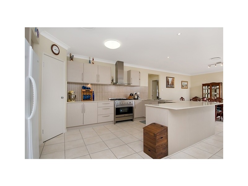 3 Rutherford Place, Pelican Waters QLD 4551