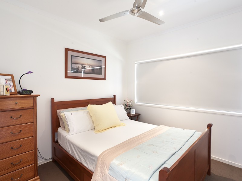 5 Castaway Court, Kawana Island QLD 4575