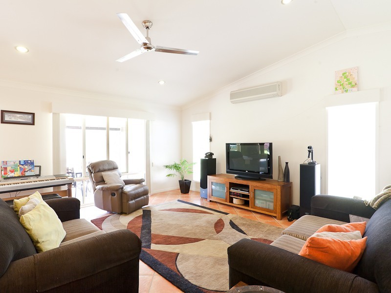 71 Koala Court, Little Mountain QLD 4551