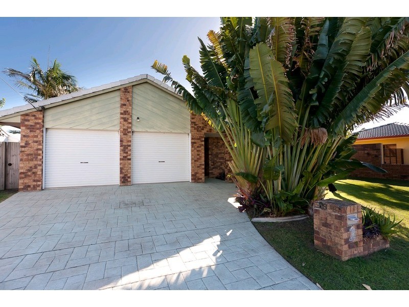 2 Parari Street, Warana QLD 4575