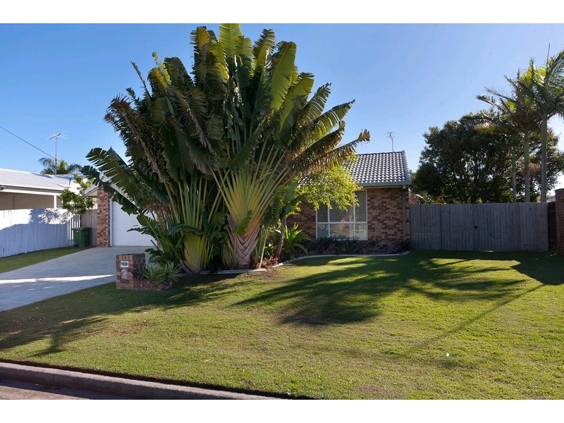 2 Parari Street, Warana QLD 4575