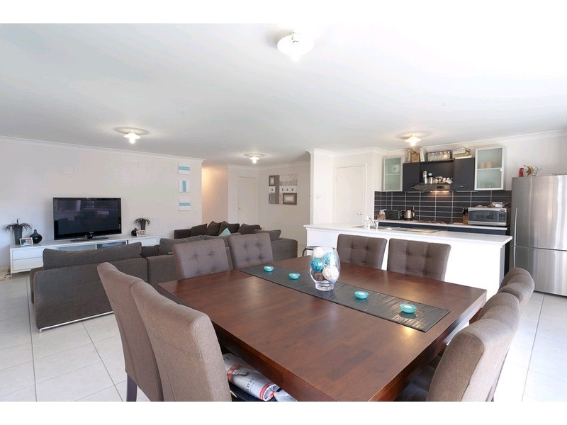 20 Alicia Circuit, Little Mountain QLD 4551