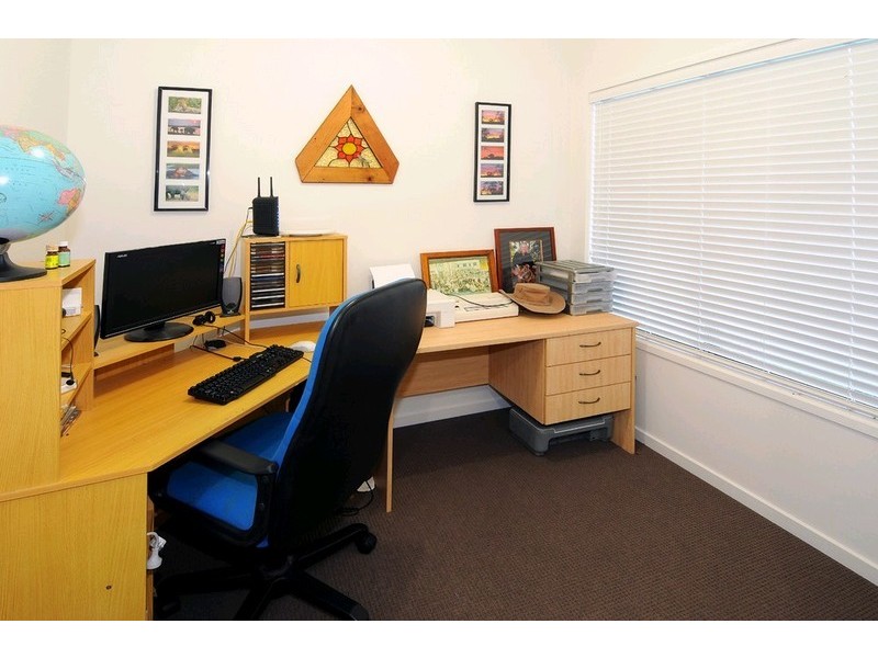 17 Airlie Crescent, Pelican Waters QLD 4551