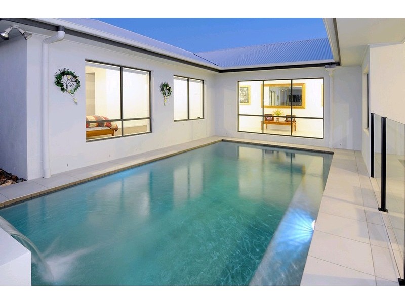 17 Airlie Crescent, Pelican Waters QLD 4551