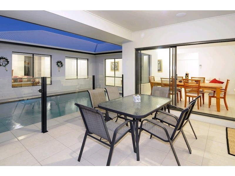 17 Airlie Crescent, Pelican Waters QLD 4551