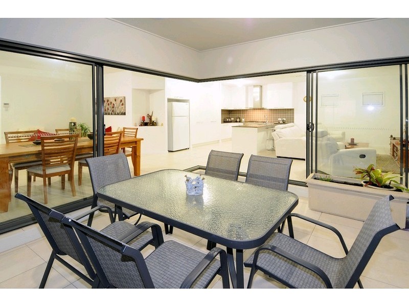 17 Airlie Crescent, Pelican Waters QLD 4551