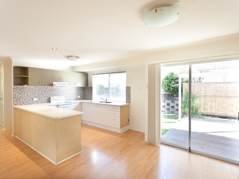 6 Heron Drive, Aroona QLD 4551