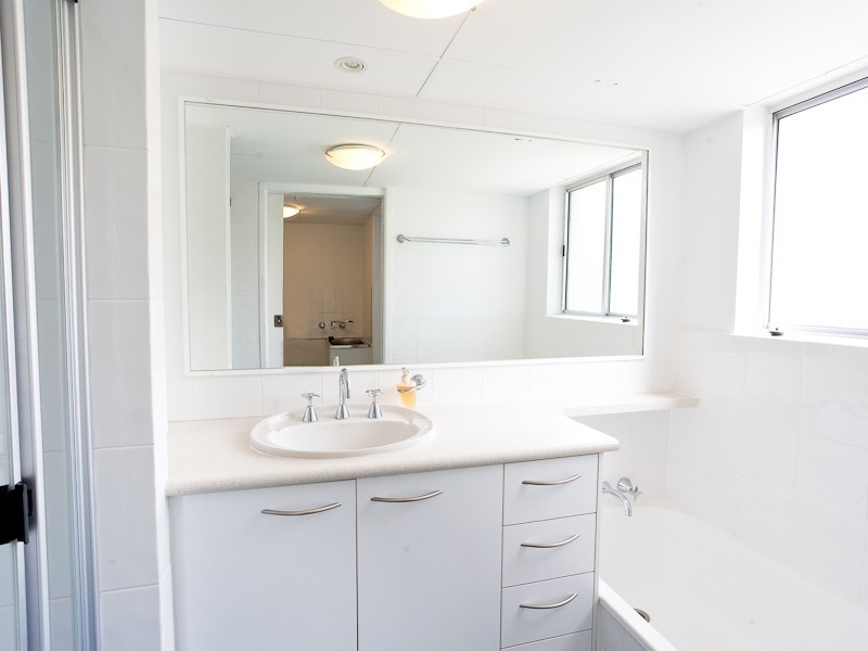 3/7 Mahia Terrace, Kings Beach QLD 4551