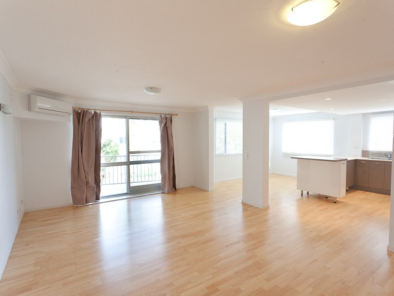 3/7 Mahia Terrace, Kings Beach QLD 4551