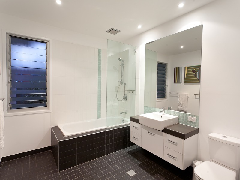 106 Sunset Drive, Little Mountain QLD 4551