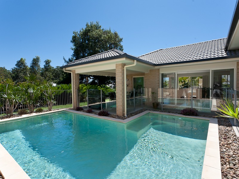 16 The Dales Crescent, Little Mountain QLD 4551