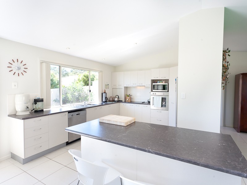 16 The Dales Crescent, Little Mountain QLD 4551