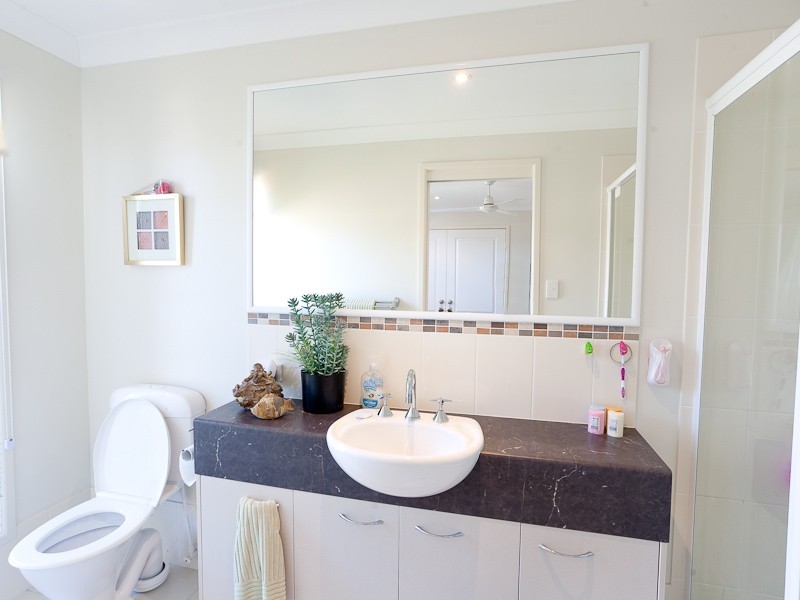 16 The Dales Crescent, Little Mountain QLD 4551