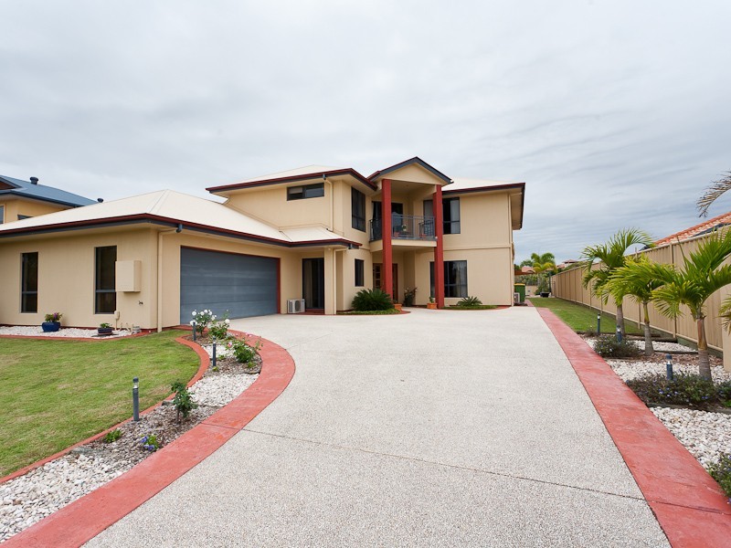 5 Webb Ellis Court, Pelican Waters QLD 4551