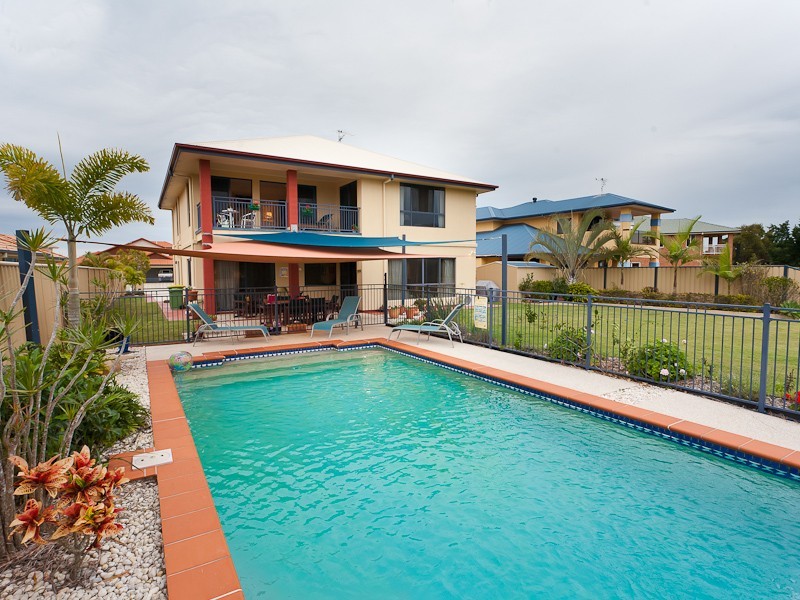 5 Webb Ellis Court, Pelican Waters QLD 4551
