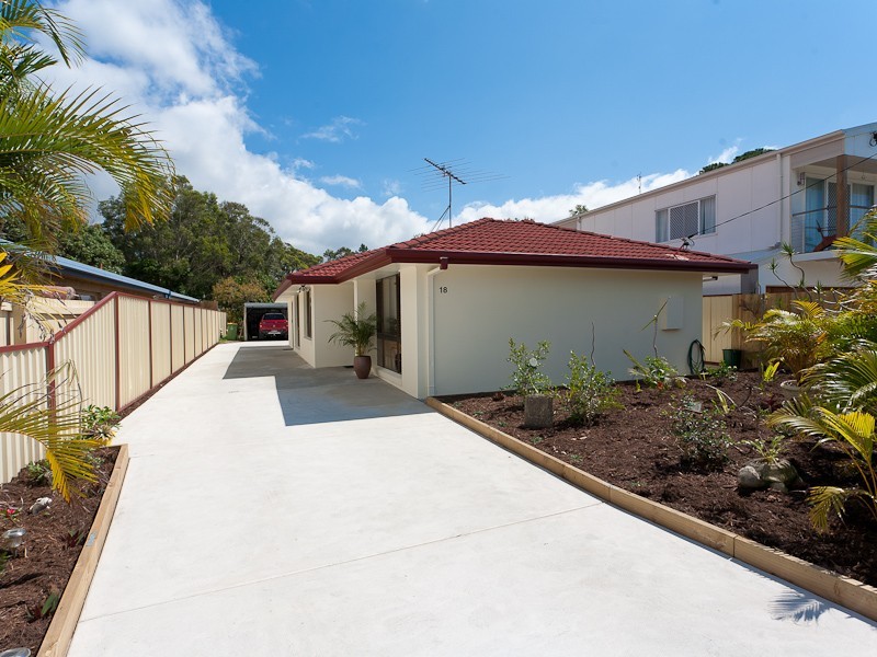 18 Blaxland Street, Golden Beach QLD 4551