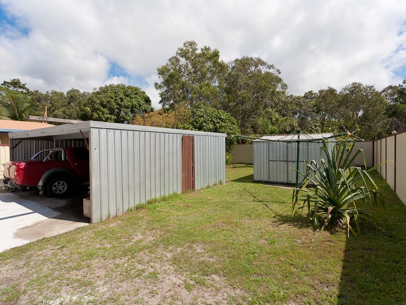 18 Blaxland Street, Golden Beach QLD 4551