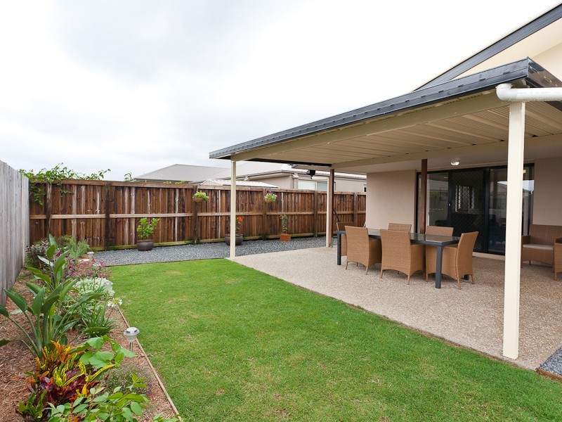 12 Crater Street, Caloundra QLD 4551