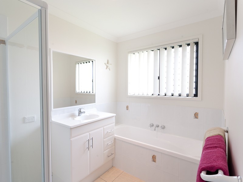 12 Crater Street, Caloundra QLD 4551