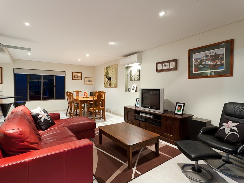 39 Undara Avenue, Buddina QLD 4575