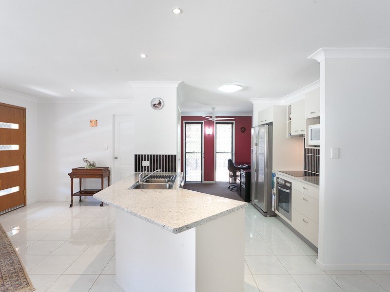 14 Coonang Crescent, Warana QLD 4575