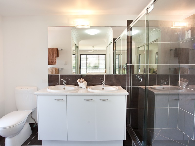 14 Coonang Crescent, Warana QLD 4575