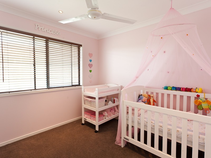 6 Peony Circuit, Little Mountain QLD 4551