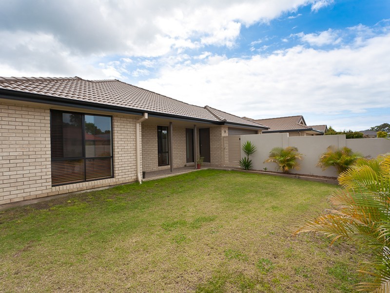 6 Peony Circuit, Little Mountain QLD 4551