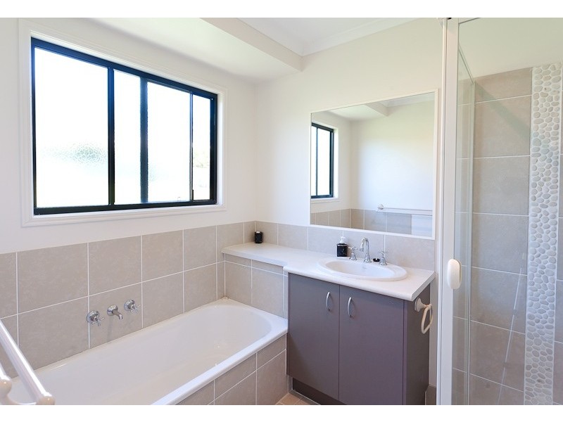 24 Grey Gum Drive, Little Mountain QLD 4551