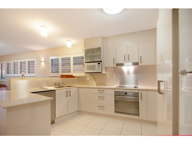 2/15 Orvieto Terrace, Kings Beach QLD 4551
