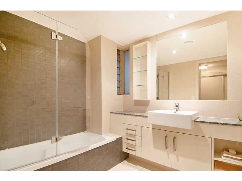 2/15 Orvieto Terrace, Kings Beach QLD 4551