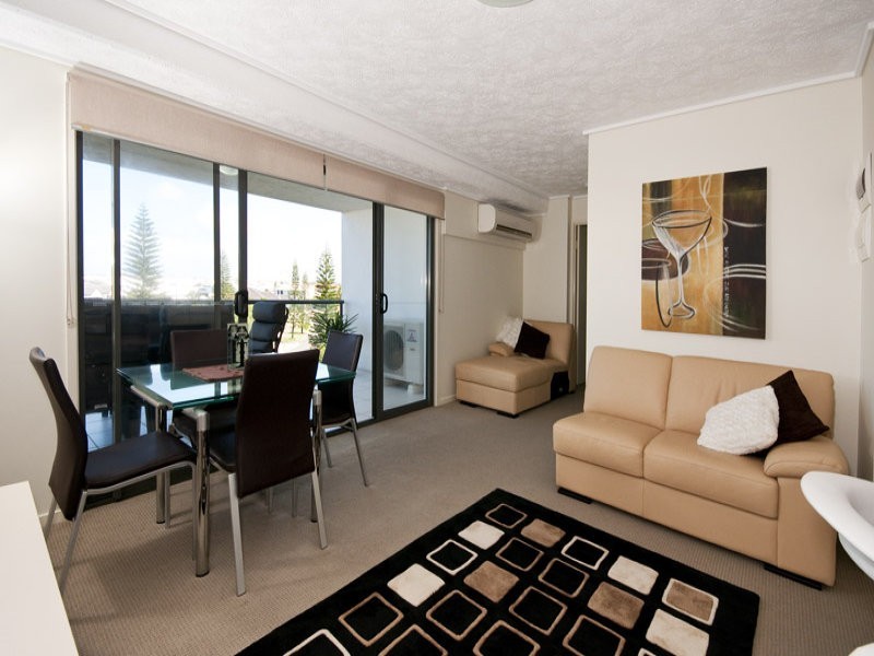 38/4 Grand Parade, Kawana Island QLD 4575