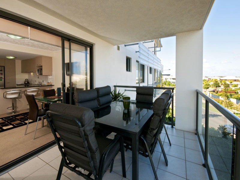 38/4 Grand Parade, Kawana Island QLD 4575