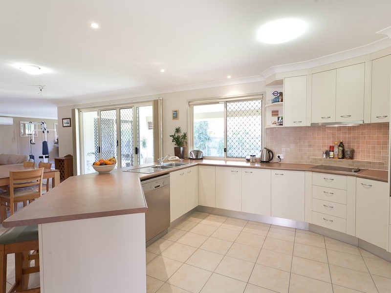 14 Resolution Street, Pelican Waters QLD 4551