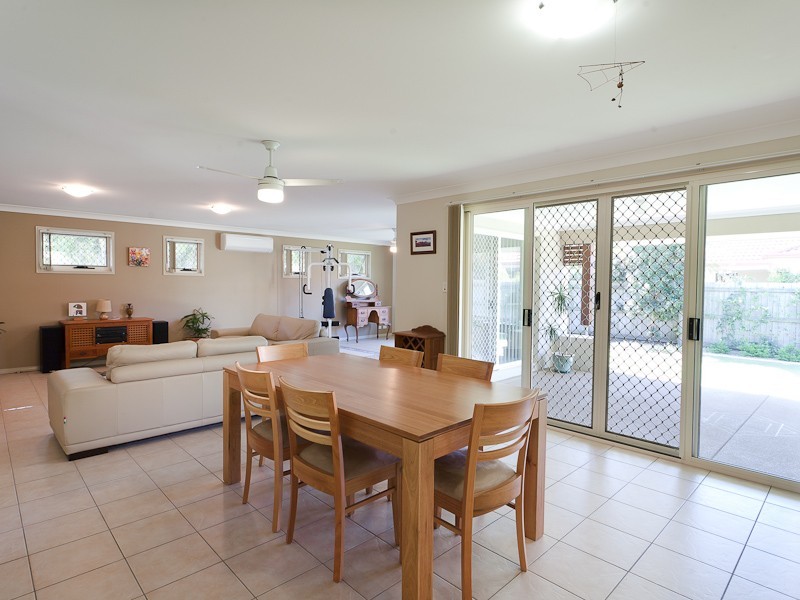 14 Resolution Street, Pelican Waters QLD 4551