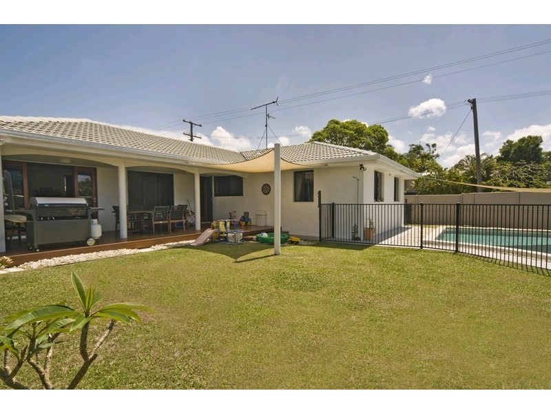 12 McLean Street, Golden Beach QLD 4551