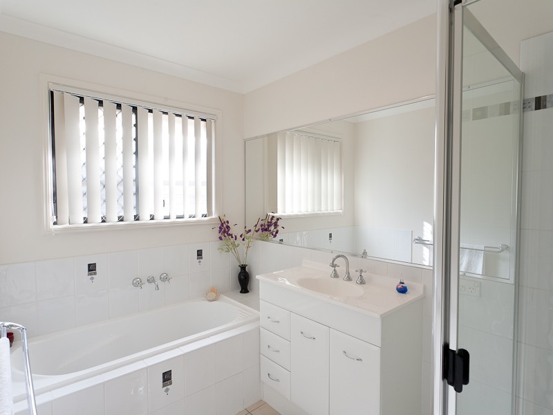 15 Alicia Circuit, Little Mountain QLD 4551