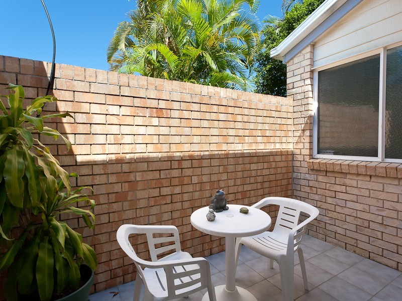 38 Lakeshore Place, Little Mountain QLD 4551