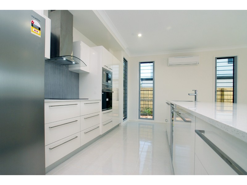 26 Dicky Beach Close, Dicky Beach QLD 4551