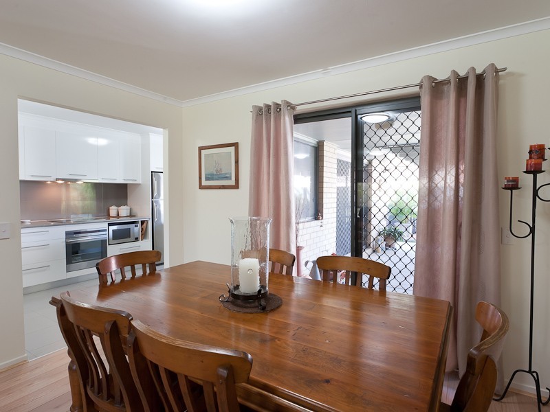 2 Truscott Court, Golden Beach QLD 4551
