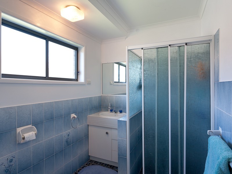 2 Truscott Court, Golden Beach QLD 4551