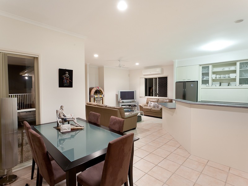 17 Otter Court, Pelican Waters QLD 4551