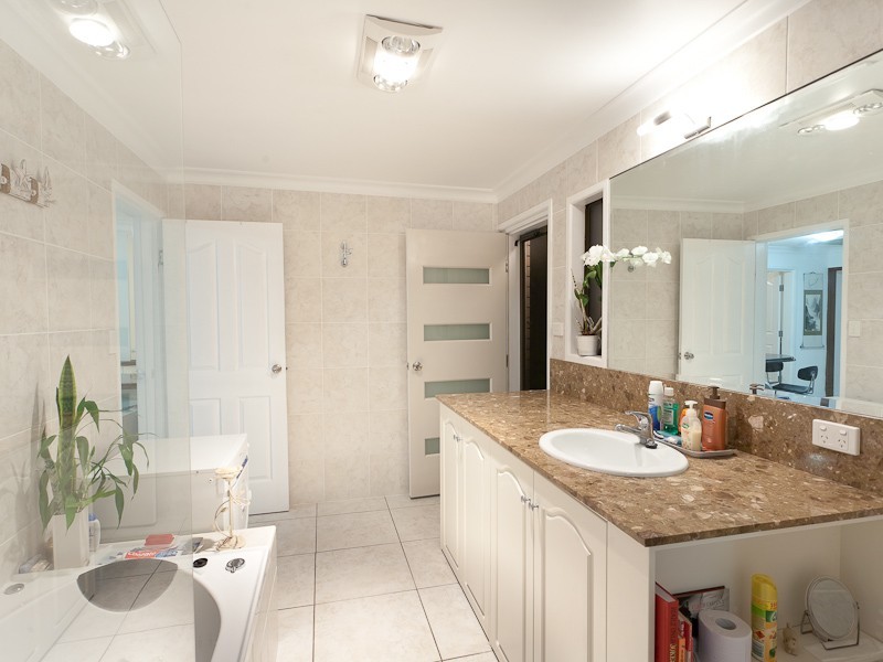 28 Coonang Crescent, Warana QLD 4575